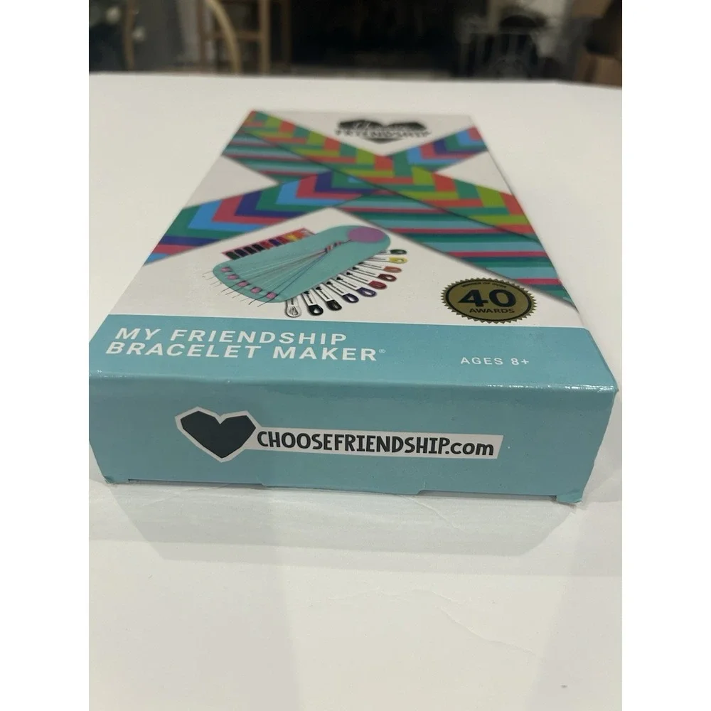 Summer Craft Kit Friends, My Friendship Bracelet Maker - 20 Pre-Cut 10 Color NEW